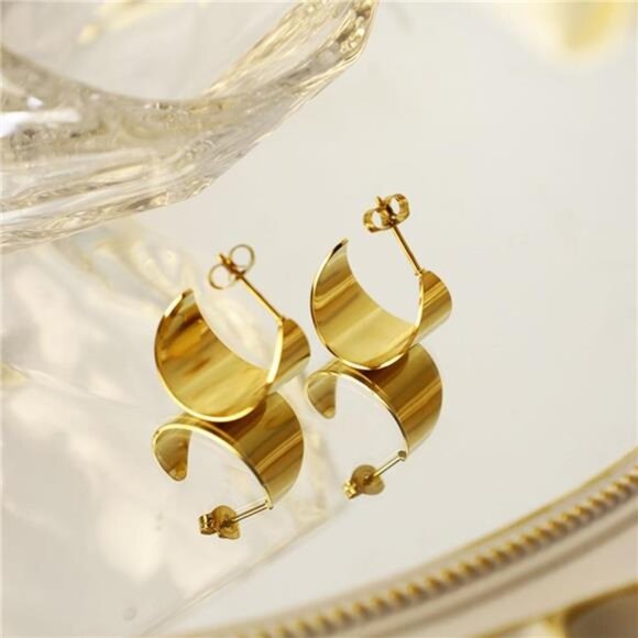 18K Gold-Plated Stud Earrings - Picture 3 of 5